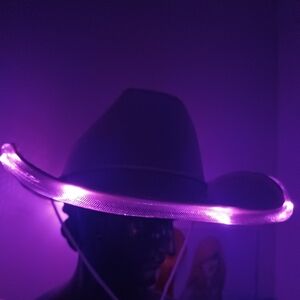Light-Up Women’s Pink Shimmer Cowboy Hat - Fashion Accessory